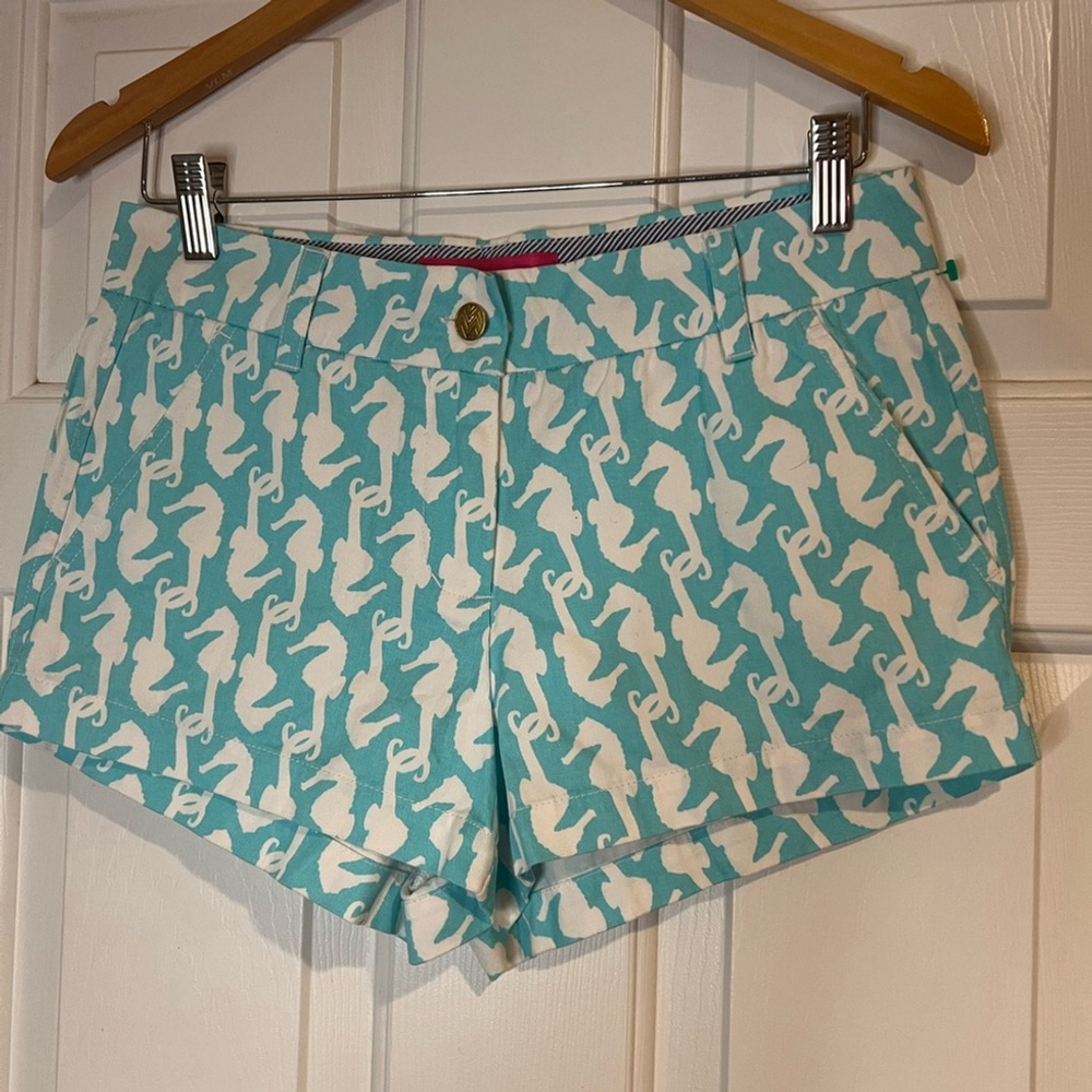 Macbeth Collection by Margaret Josephs Stylish Seahorse Print Women's Shorts
